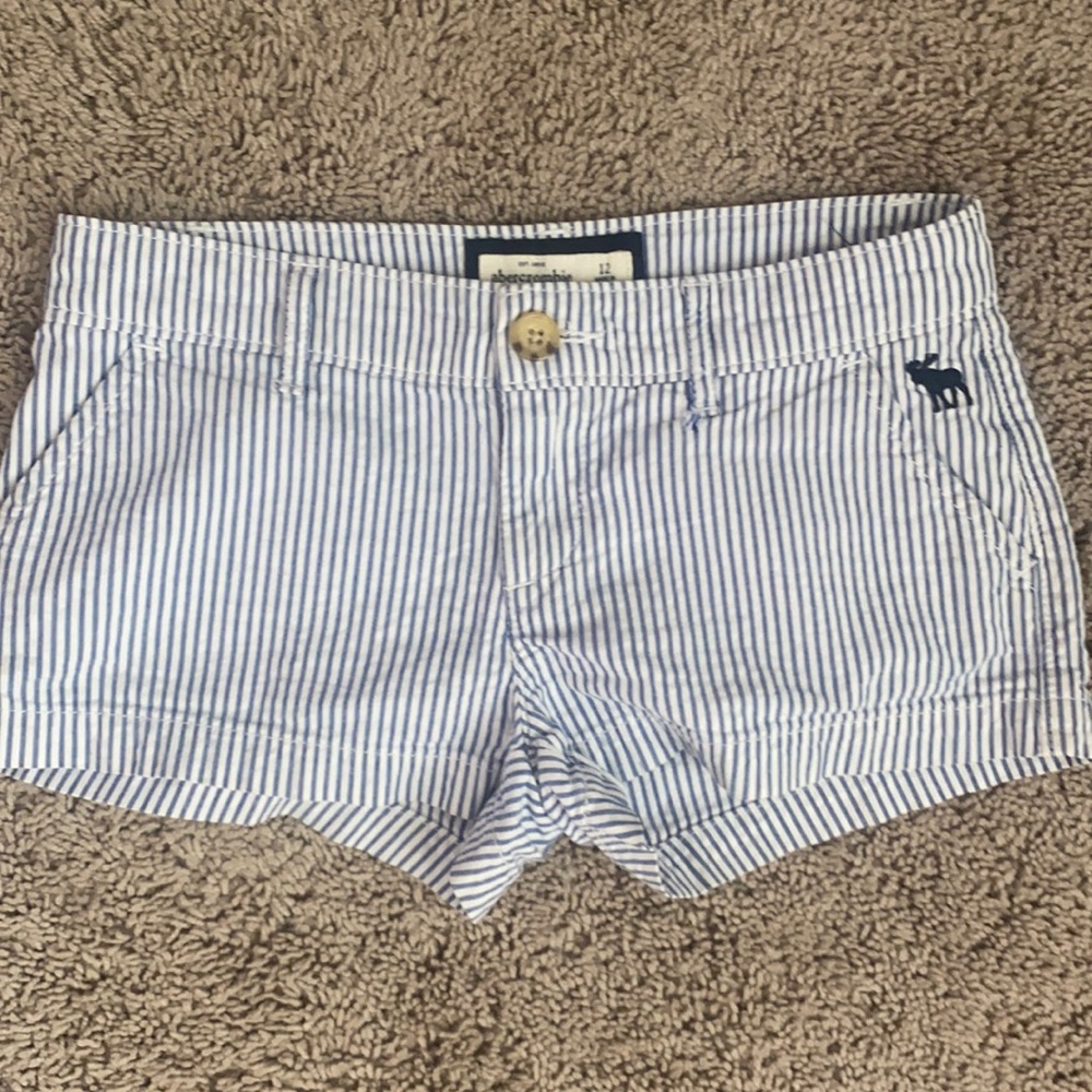 Girls Abercrombie blue pin stripe shorts